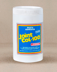 Adhesivo acrílico de alta resistencia, base acuosa.   Usos: Para juntas invisibles o encuentros típicos entre placas principalmente yeso-cartón. Para cielos. Para tabiques Para molduras.  Almacenamiento y duración: En envase herméticamente cerrado, guarde en lugar fresco y seco, a temperaturas entre 4º y 30º C. Duración de 1 año.  Medidas 800 grs - 1/2 lt - 1700 grs - 6 kgs. Prosol System